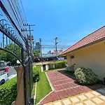 2 Bedroom With Private Swimming Pool And Jacuzzi 350m From * Pattaya