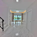 Villa Tagvilla Bongkot Pool In 4 Bedroom Pattaya