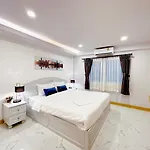 Tagvilla Suksabai In - 04 Bedroom Pattaya