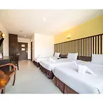 Dancenter Luxury Underwater World Pattaya