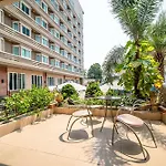 Dancenter Luxury Underwater World 5* Pattaya