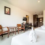 Dancenter Luxury Underwater World 5* Pattaya