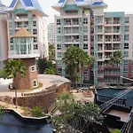 อพาร์ทเม้น Grande Caribbean One-bedroom Near Walking Street And Jomtien