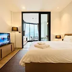 Edge Central Pattaya By Yoyo