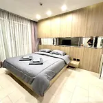 The Prim Grand Condo Wongamat N103 - Spacious Apartment Near The Sea