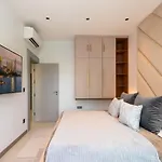 New 2024 - Two Compound - 9br - Two Pools Pattaya