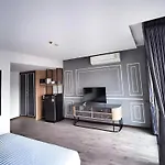 Sleep With Me Pattaya