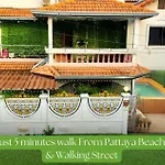 Bigg At Walking Street Villa Pattaya