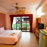 Oyo 75381 Billabong Hotel