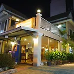 Diamond City Place Hotel