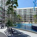 อพาร์ทเม้น Pool Access Near And Town Pattaya