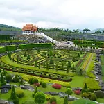 Collection O Ja Siam City