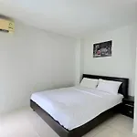 Center New * Pattaya
