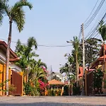 Royal Massarossa Pool Pattaya-23 วิลล่า Pattaya