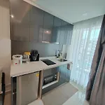 1 Bedroom Arcadia Beach Continental