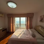 Sky Sea View *