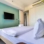 Walking Street Unixx Beautiful Sea View Pattaya
