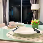 Walking Street Unixx Beautiful Sea View Apartment