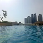 Lpn Premium Apartment Pattaya