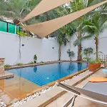 Angels-villa-pattaya-near-walking-street-4bed-8-people * Pattaya