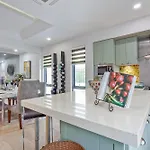 Angels-villa-pattaya-near-walking-street-4bed-8-people วิลล่า Pattaya