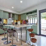 Angels-villa-pattaya-near-walking-street-4bed-8-people วิลล่า Pattaya