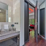 วิลล่า Angels-villa-pattaya-near-walking-street-4bed-8-people