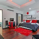 Angels-villa-pattaya-near-walking-street-4bed-8-people Pattaya