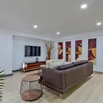 วิลล่า Angels-villa-pattaya-near-walking-street-4bed-8-people