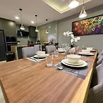 Super Luxury 3 Bedroom Private Pool With Jacuzzi, Near 711, 10 Minutes To Walking Street And - Mt8 *
