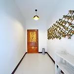 Massive Pet-Friendly House, 5 Mins From Beach, Pattaya