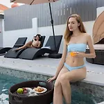 New 2024 - 4Br Pet-Friendly Pool Villa - Jomtien