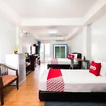Oyo 1157 Ploy Pailin Place