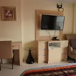 Cozy Studio In A Tropical Setting
