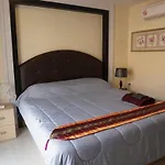 Cozy Studio In A Tropical Setting