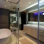 Near & Walk Street Luxury * Pattaya