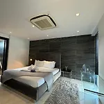 Near & Walk Street Luxury วิลล่า Pattaya