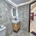 อพาร์ทเม้น Hagone Condotel - Pool, Near & Steps To Weekend Market *