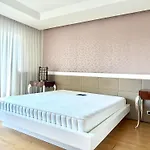 уютная в европейском квартале, Pratumnak อพาร์ทเม้น *