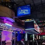โรงแรม Dorothys