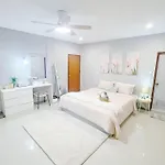 Sun And Moon House Villa Pattaya