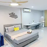 Villa Sun And Moon House Pattaya