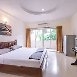 Oyo 75398 The Wanna Pattaya