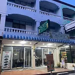 Walking Street By Goad Avadhess Hospitality บ้านพัก