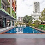 Oyo 75367 Ud Pattaya Hotel