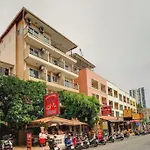 Patumnak Beach Guesthouse