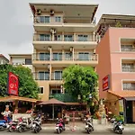 Patumnak Beach Guesthouse