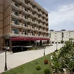 โรงแรม Lk Grand Living Place 4*