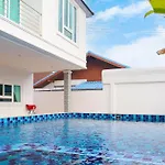 Luxury Villa, 5br 6ba, Private Pool With Jacuzzi Cityhouse54 วิลล่า *