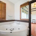 Nautica - Unique Boathouse 4br Pool วิลล่า Pattaya